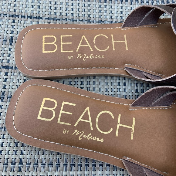 NWOT beach by Matisse slip on sandal. Size 9 - Picture 2 of 6